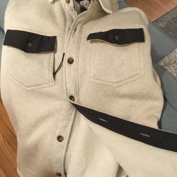 Avalanche Other - Avalanche shirt jacket  NWT